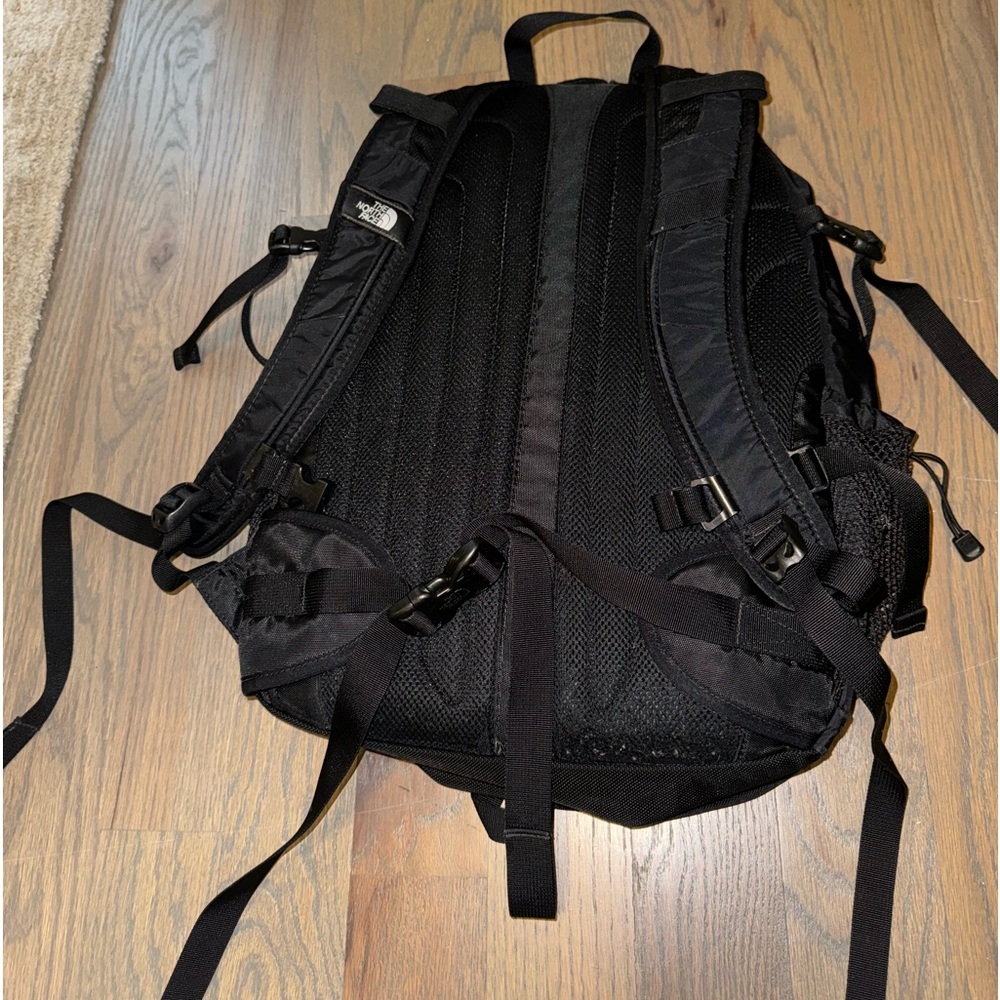 NorthFace Backpack - Picture 2 of 5